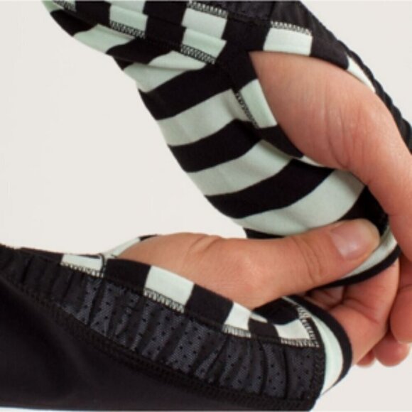 LULULEMON Run Reflect Black Sea Stripe Mint Long Sleeve - Picture 5 of 13